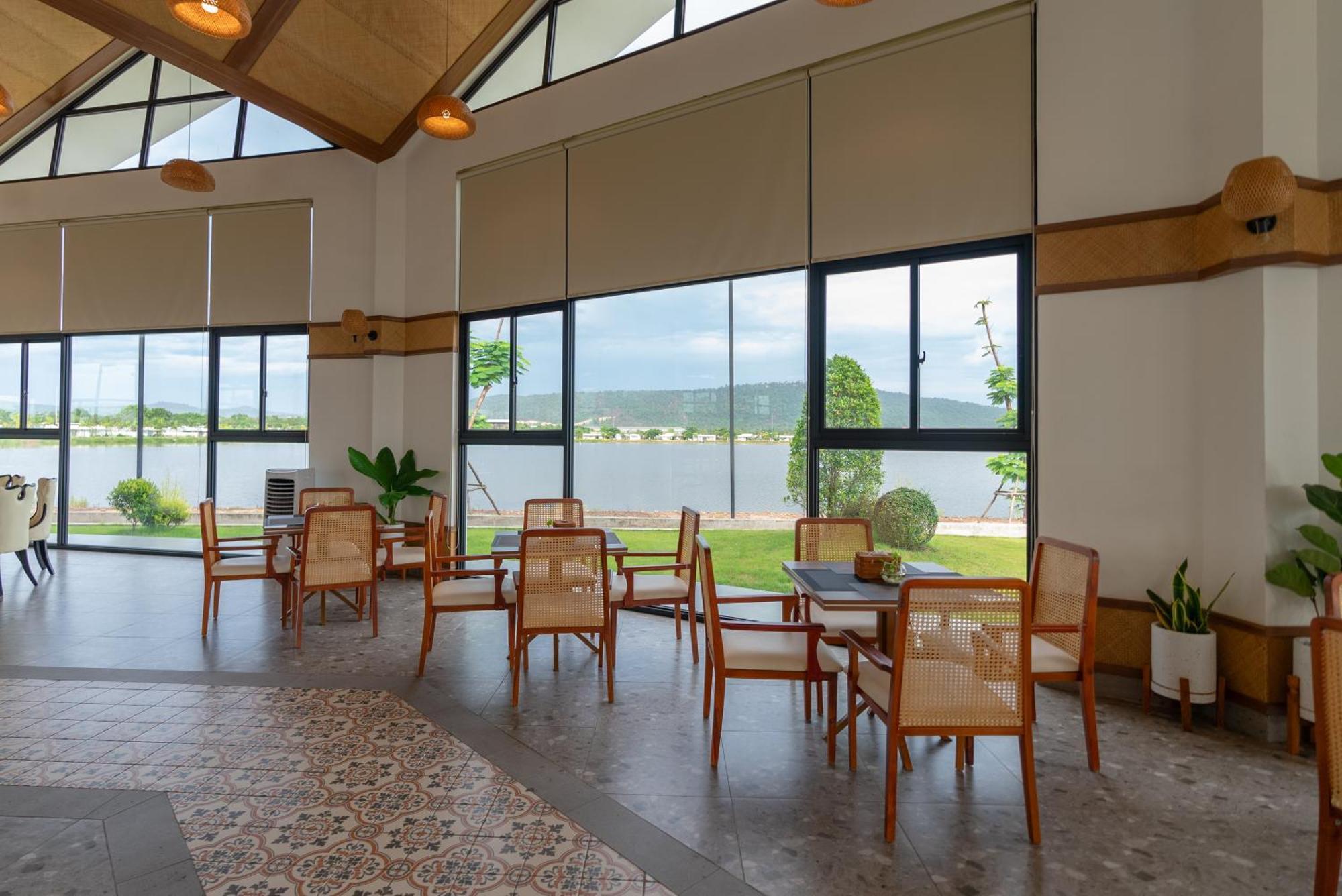 Wonderland Suites And Resort Sihanoukville Exterior photo